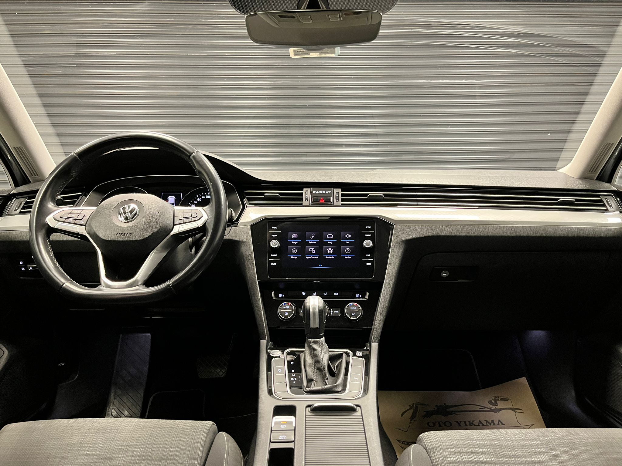 VOLKSWAGEN PASSAT 16